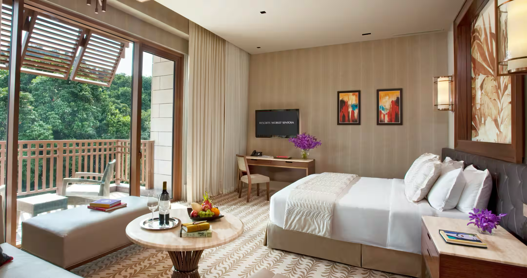 Resorts World Sentosa Deluxe Room
